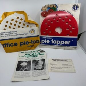 Vintage 1980's  McCalls Magazine/Rowoco Pie Template Toppers New In Box